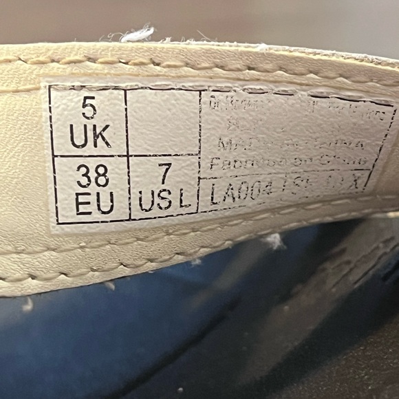 Dr. Martens Platform Sandals Women’s size 7 - Picture 3 of 9